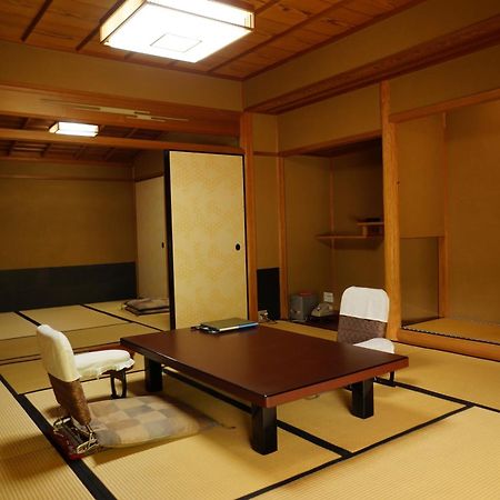 Sansuien Hotel Yamaguchi Room photo